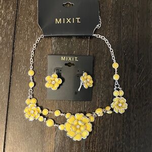 Mixit Yellow Floral Jewelry Set